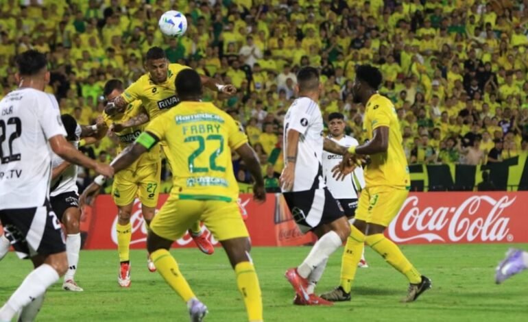 Amargo debut para Bucaramanga y Once Caldas en torneos internacionales