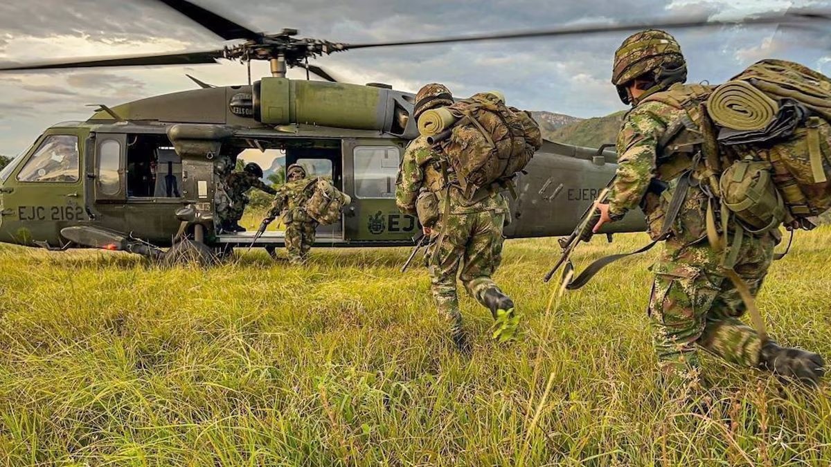 Ejército Nacional lanza alerta por crisis aérea: la mitad de sus helicópteros Mi-17 están inactivos