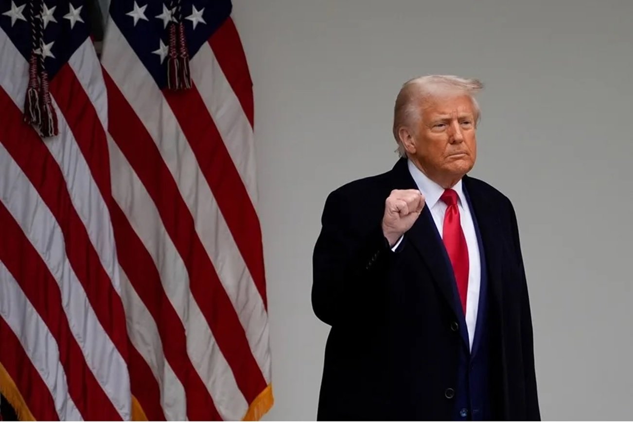 Mercados se desploman por aranceles impulsados por Trump