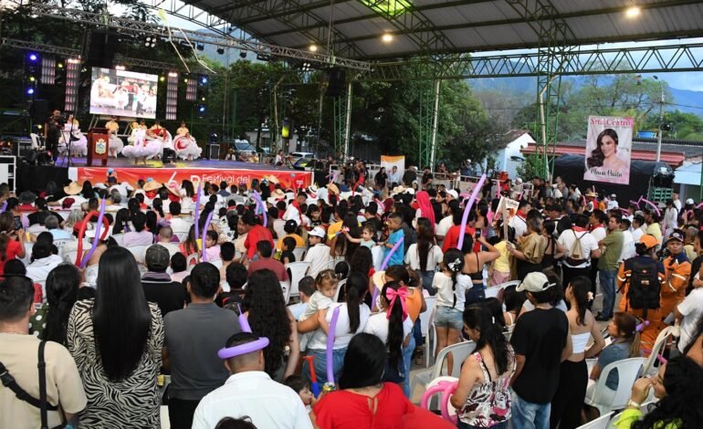 El Caguán celebró su ronda sampedrina con música y nuevas candidatas
