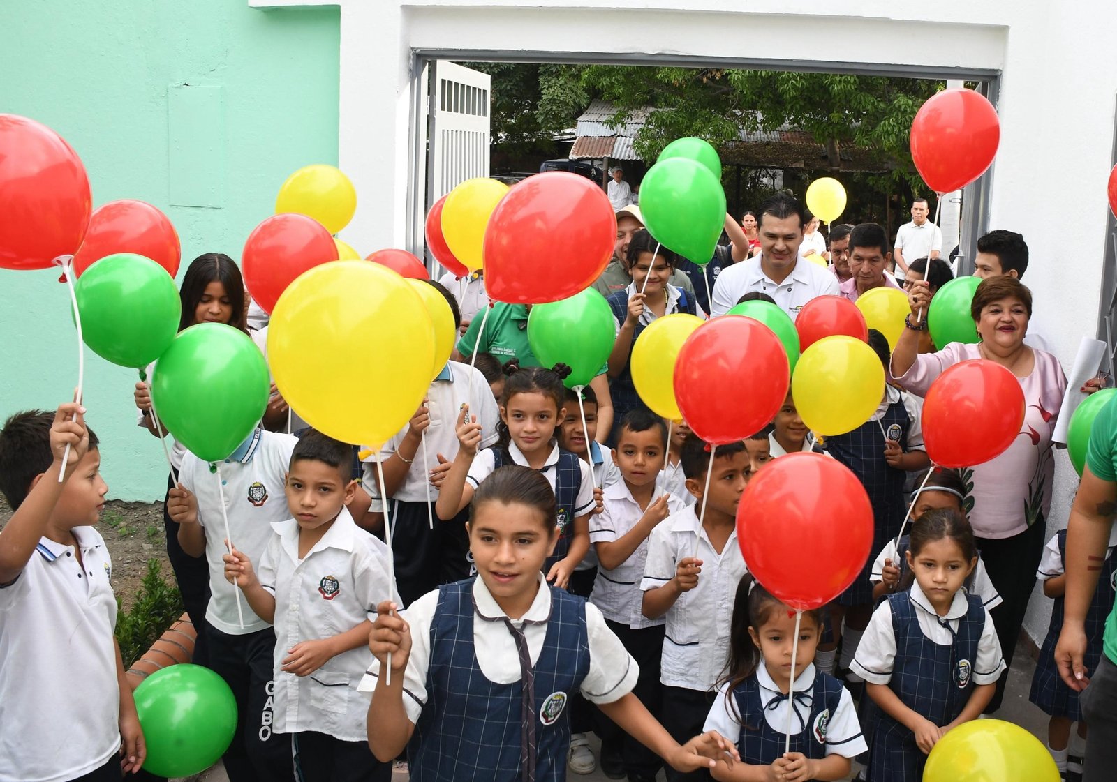 Con inversión articulada, Alcalde Germán Casagua entrega espacios escolares renovados en El Venado