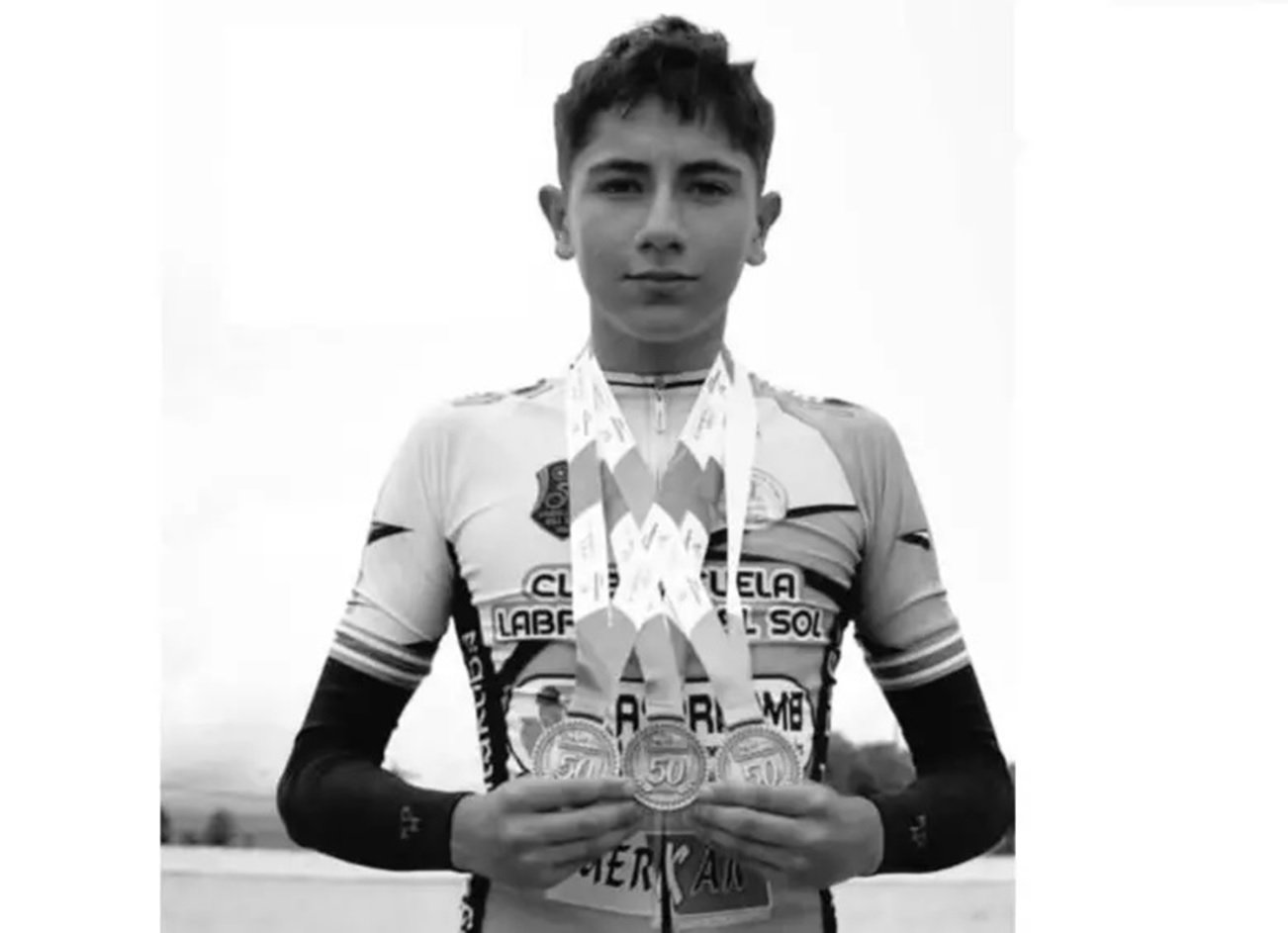 Boyacá despide a su estrella del ciclismo, víctima de un carro fantasma