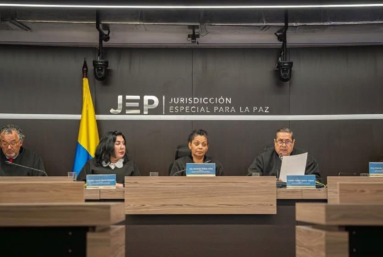 Ocho años de sanciones restaurativas para exjefes de Farc por crímenes de secuestro, dictaminó la JEP