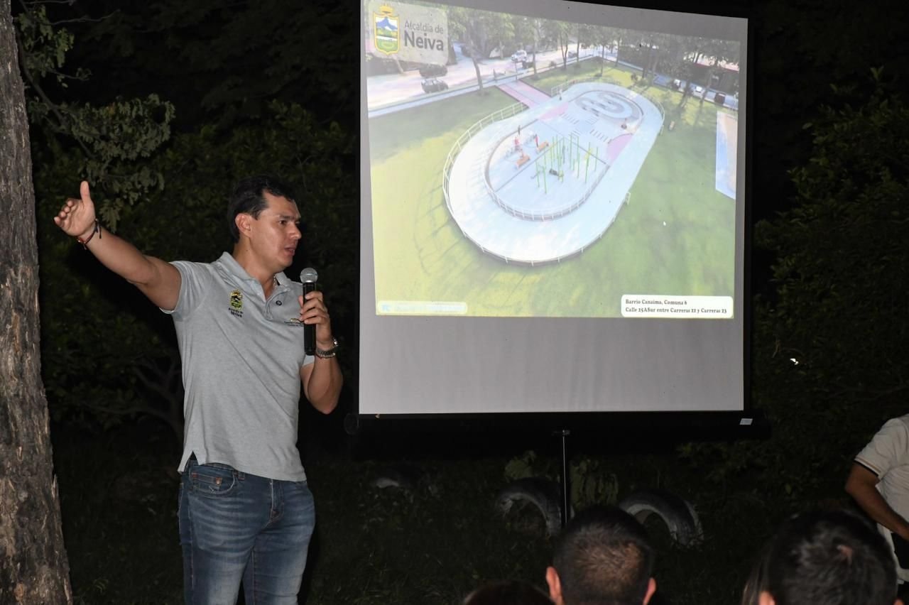 Alcalde Casagua presentó proyecto de construcción de placas deportivas que beneficiará a las comunas 6 y 10